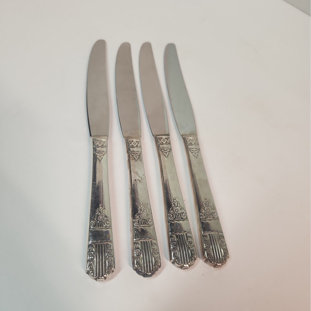 Wm A Rogers Oneida Harmony 1938 Silverplate Dinner Knives x 4 VTG